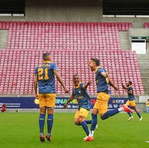 Retrô deixa a lanterna, CSA no G-8; veja resumo da rodada na Série C