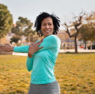 Treino para fazer ao ar livre: Personal trainer dá dicas sobre quais exercícios fazer