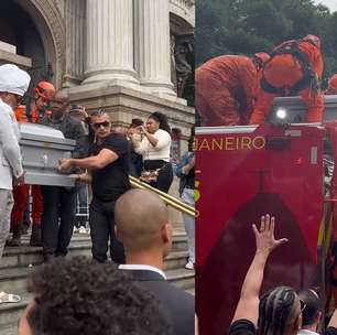 Sob aplausos, caixão com o corpo de Preta Gil é colocado em carro de bombeiro