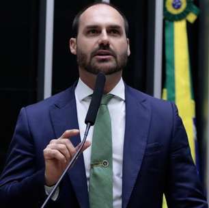 Eduardo Bolsonaro publica críticas após Tarcísio dizer que SP perderá empregos por tarifaço de Trump
