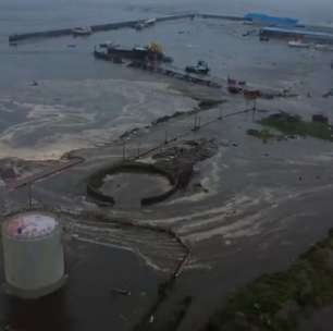 Imagens aéreas mostram cidade na Rússia inundada por ondas de tsunami após terremoto