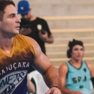 60 socos! Jogador que espancou mulher no elevador saía com trans e outros homens