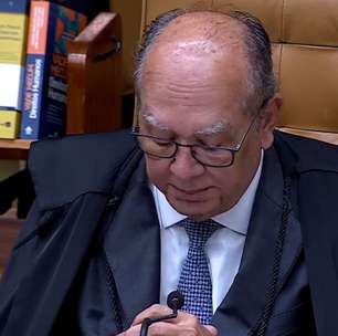 Gilmar Mendes chama Eduardo Bolsonaro de radical e afirma que ele fugiu do país