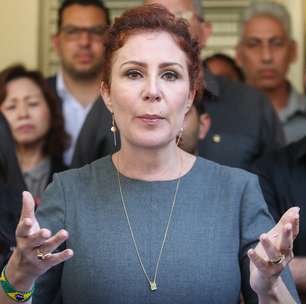 Justiça italiana mantém prisão de Carla Zambelli em Roma