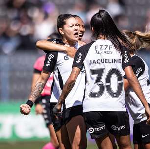Corinthians vence clássico contra Palmeiras e assume liderança do Paulistão Feminino; veja fotos
