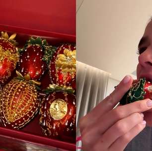 Bruna Marquezine prova morango do amor de R$ 2 mil: 'Da até dó de comer'