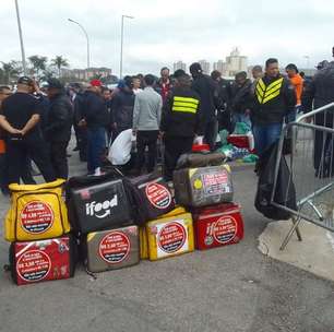 Motoboys protestam em evento do iFood em São Paulo: "Constrangimento público"