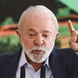 Num governo que deixa gente passar fome, tem que decapitar o presidente, diz Lula