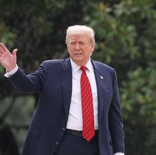 Trump anuncia tarifa adicional de 25% sobre as exportações da Índia