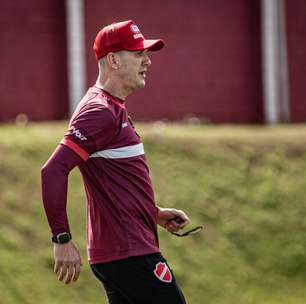 Notícias do Vila Nova: Paulo Turra joga responsabilidade em jogadores sem medo: "Eu não quero"