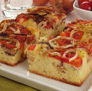 Torta de sardinha com tomate prática feita no liquidificador