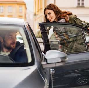 Vai pedir corrida no app para outra pessoa? Veja como fazer
