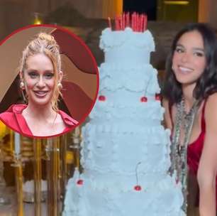 5 andares, cerejas e babados: bolo gigante rouba a cena no aniversário de Bruna Marquezine e tem coincidência com Marina Ruy Barbosa