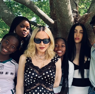 Madonna celebra aniversário na Itália ao lado dos filhos e do namorado