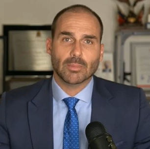 Eduardo Bolsonaro pede para exercer mandato dos Estados Unidos