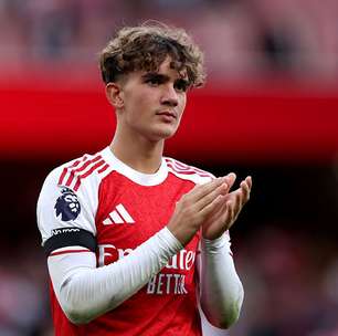 Entenda porque estreante do Arsenal não pode usar mesmo vestiário que demais jogadores