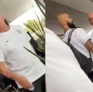 Dorival discute com torcedor do Corinthians que atirou cabeça de porco no gramado antes de jogo contra o Vasco