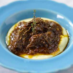 Tastemade apresenta: Polenta Mole com Ragu de Carne