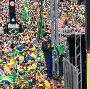 Estátua bolsonarista, Lula 'presidiário' e rosário pelo Brasil; o que rolou no ato na Paulista