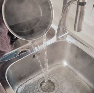 Este é o truque que um encanador me ensinou para desentupir uma pia ou vaso sanitário em segundos
