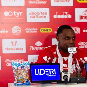 Atacante do Náutico denúncia torcedor do Brusque por ato de racismo durante jogo da Série C