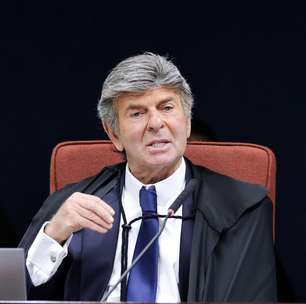 O que é data dump, argumento da defesa de Bolsonaro usado por Fux