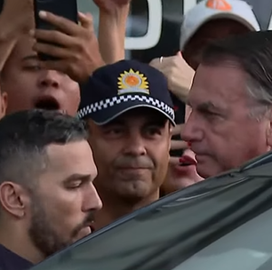 Bolsonaro deixa hospital após remoção de lesões na pele; exame aponta anemia