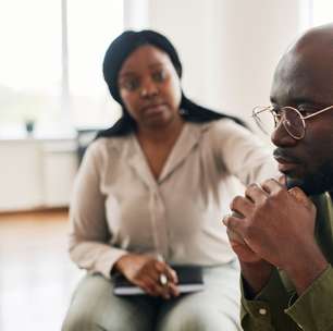 "Tenho dificuldade de me abrir com as pessoas": o que significa esse comportamento de acordo com a psicologia?