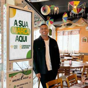 Carioca cria negócio de milhões após trabalhar na rua, em feira, bar e informática