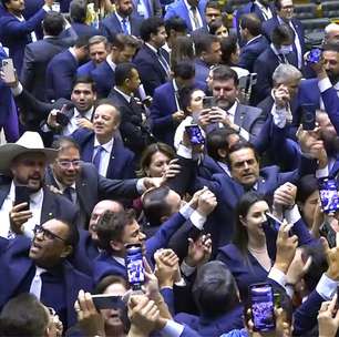 Partidos do Centrão garantem aprovação de urgência da anistia; saiba como votou cada deputado