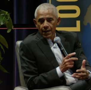 Barack Obama chama vídeo racista compartilhado por Donald Trump de 'espetáculo de palhaços'