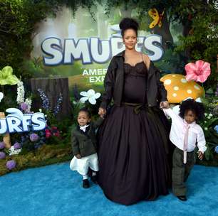 Rihanna dá à luz primeira filha e mostra o rosto da bebê