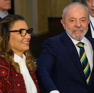 O significado oculto e repleto de simbolismo do casaco vermelho usado por Janja na ONU - que já havia aparecido em look de 2024