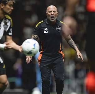 Sampaoli justifica substituições de Arana e Hulk e opta por jogadores "frescos" na reta final