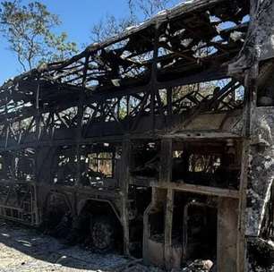 Ônibus de time mineiro pega fogo durante viagem