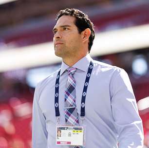 Ex-jogador da NFL é esfaqueado em discussão e acaba preso após ser levado ao hospital