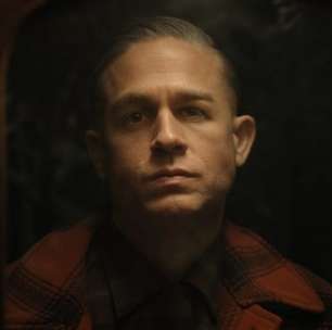 Ed Gein: 'Não estamos glorificando, estamos tentando explicá-lo', defende criador de 'Monstro'