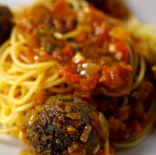 Tastemade apresenta: Almôndega de Berinjela