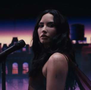 Vídeo: Demi Lovato faz performance de "Here All Night"