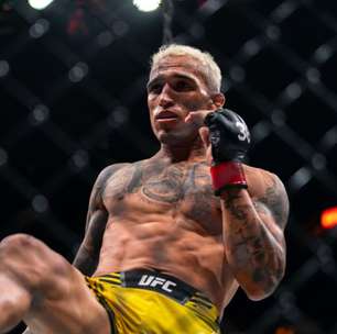 Charles do Bronx recebe elogio surpreendente de rival