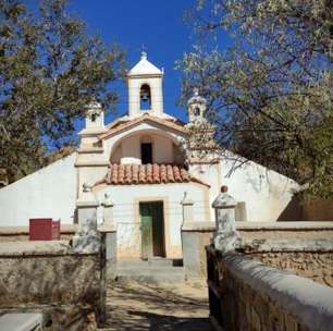 Sem farmácia e celular, cidade argentina recebe só 22 turistas por vez