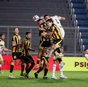 Em duelo de opostos, Amazonas e Novorizontino empatam pela Série B