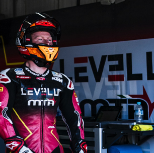 Moto3: Prata da casa, Joel Kelso conquista pole position em Phillip Island