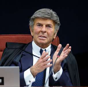 Fux pede para trocar de Turma e substituir lugar de Barroso no STF; veja ofício