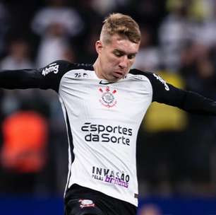 "Isso é espírito do Corinthians": Charles vibra com gol da vitória e destaca superação do time