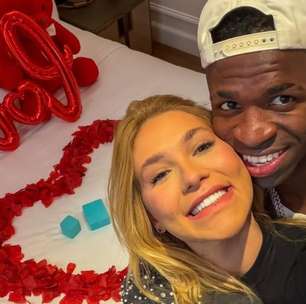 É OFICIAL! Virginia e Vini Jr. anunciam namoro com surpresa romântica