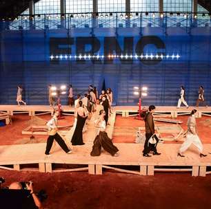 Sasha, Flávia e + famosas vão a 1º desfile de grife no Pacaembu