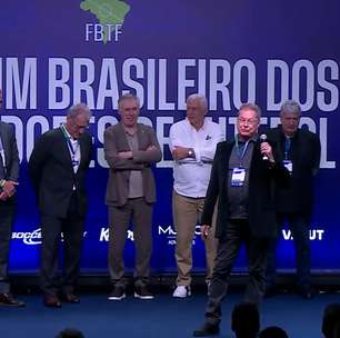 Oswaldo de Oliveira diz na frente de Ancelotti: 'Que volte um brasileiro para a Seleção'