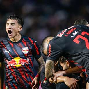 Red Bull Bragantino marca no 'apagar das luzes' e bate o Corinthians