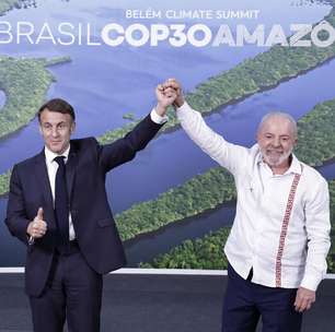 Lula e Macron discutem Fundo Florestas Tropicais em Belém